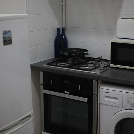 Oyo New City Lodge Лондон Экстерьер фото